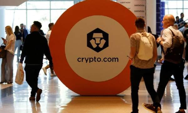 Crypto.com a reçu une approbation préliminaire pour la création d'une banque de cryptomonnaies financée…
