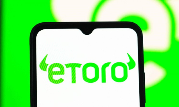 Les actions de la plateforme de trading eToro ont bondi de 14 % après…