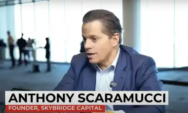 Anthony Scaramucci : Les cryptomonnaies inspirées de Trump ont asséché le marché des…