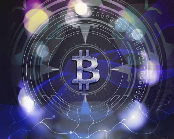 Le Bitcoin a testé la barre des 71 000 dollars, déjouant les…