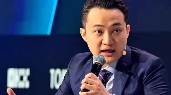 Justin Sun dénonce le projet crypto de Trump comme un piège pour…