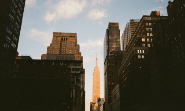 La demande de bitcoins chute face à la forte hausse des taux…