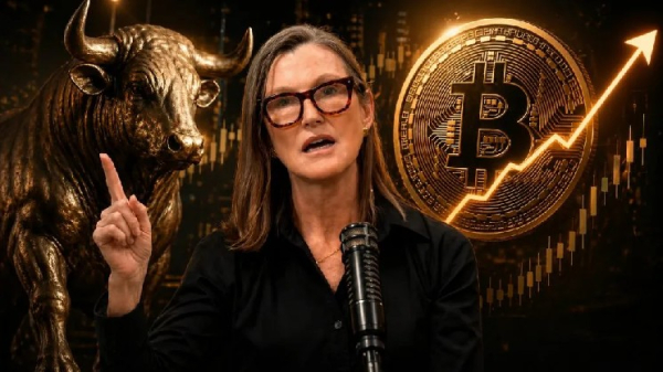 Cathie Wood, connue pour ses prédictions optimistes concernant le prix du Bitcoin,…
